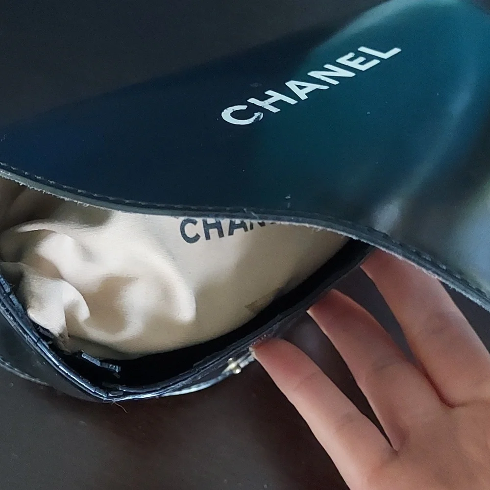 Chanel Sunglasses - Picture 4 of 7